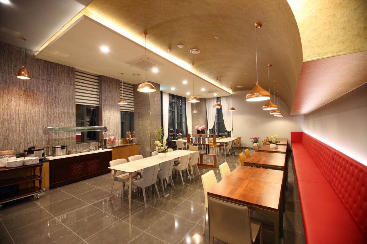 Gimpo Stavia Hotel Buitenkant foto